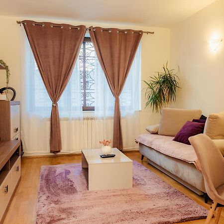 Downtown Apartment Boutique Green Garden Unirii Bukarest Eksteriør billede