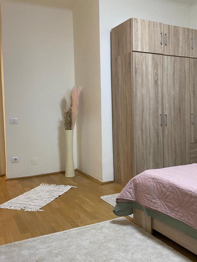 Downtown Apartment Boutique Green Garden Unirii Bukarest Eksteriør billede