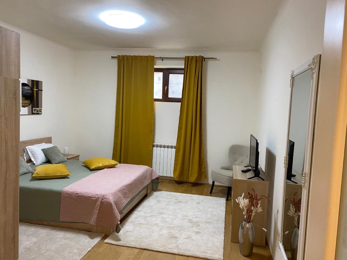 Downtown Apartment Boutique Green Garden Unirii Bukarest Eksteriør billede
