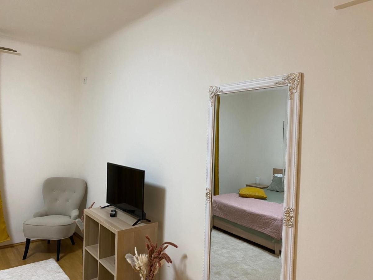 Downtown Apartment Boutique Green Garden Unirii Bukarest Eksteriør billede