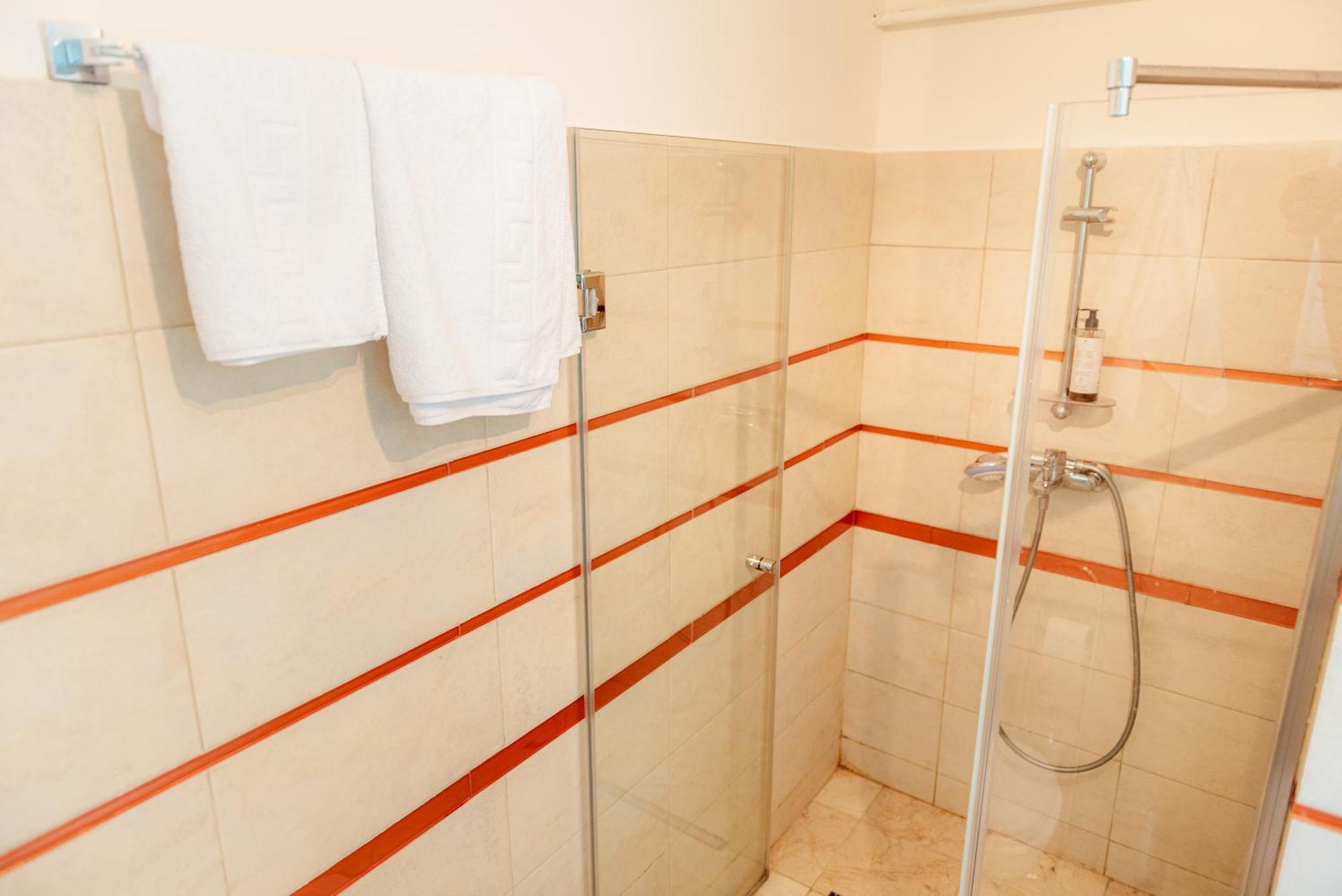 Downtown Apartment Boutique Green Garden Unirii Bukarest Eksteriør billede