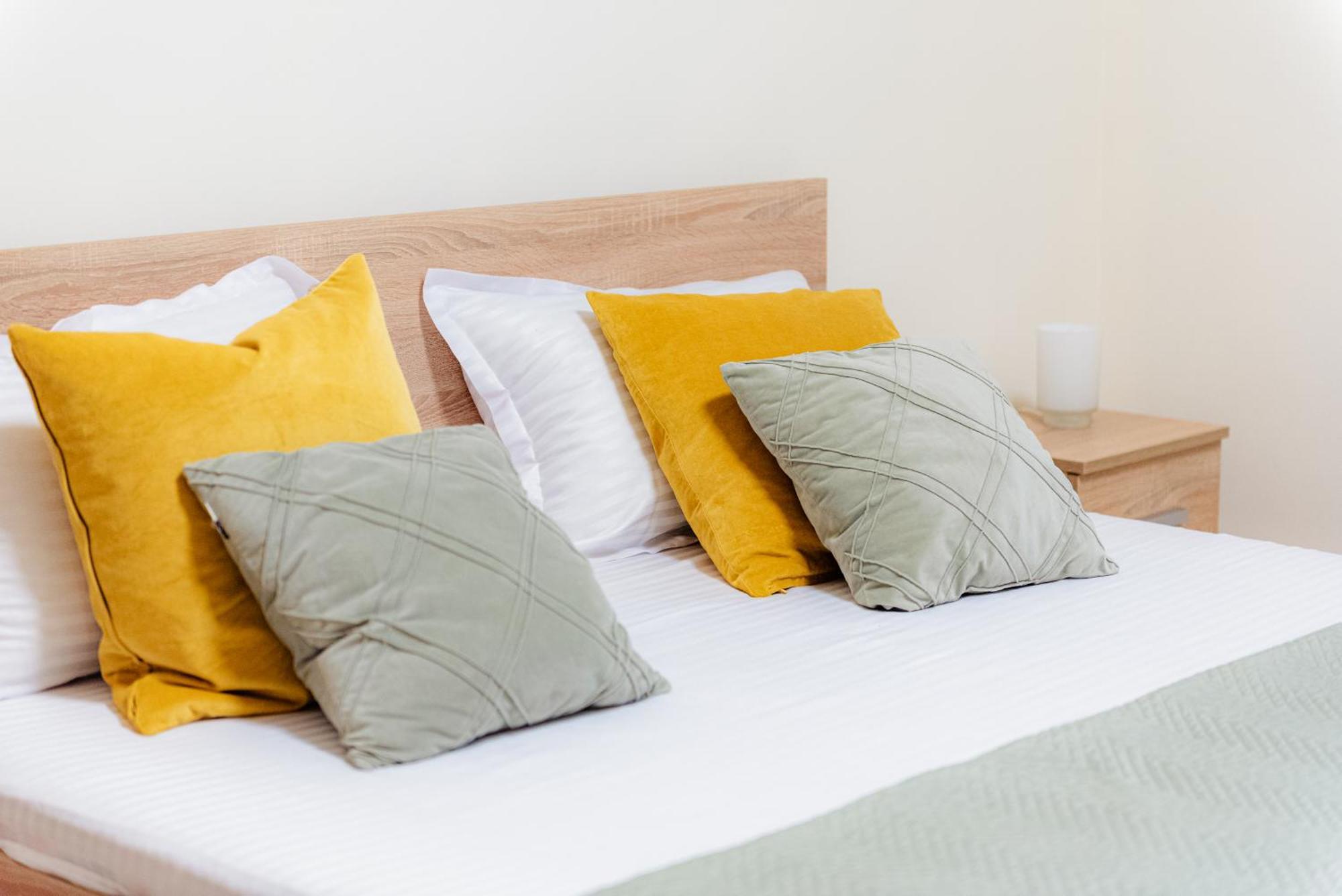 Downtown Apartment Boutique Green Garden Unirii Bukarest Eksteriør billede