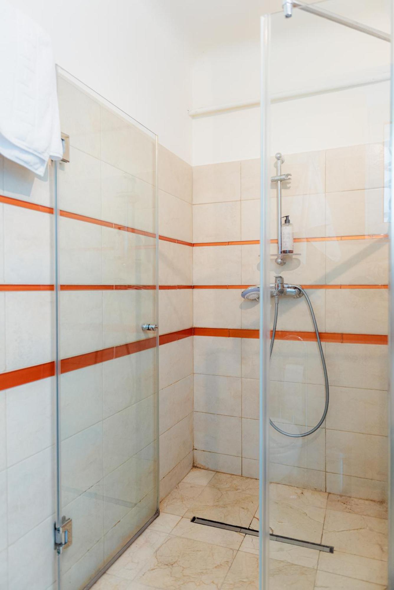 Downtown Apartment Boutique Green Garden Unirii Bukarest Eksteriør billede