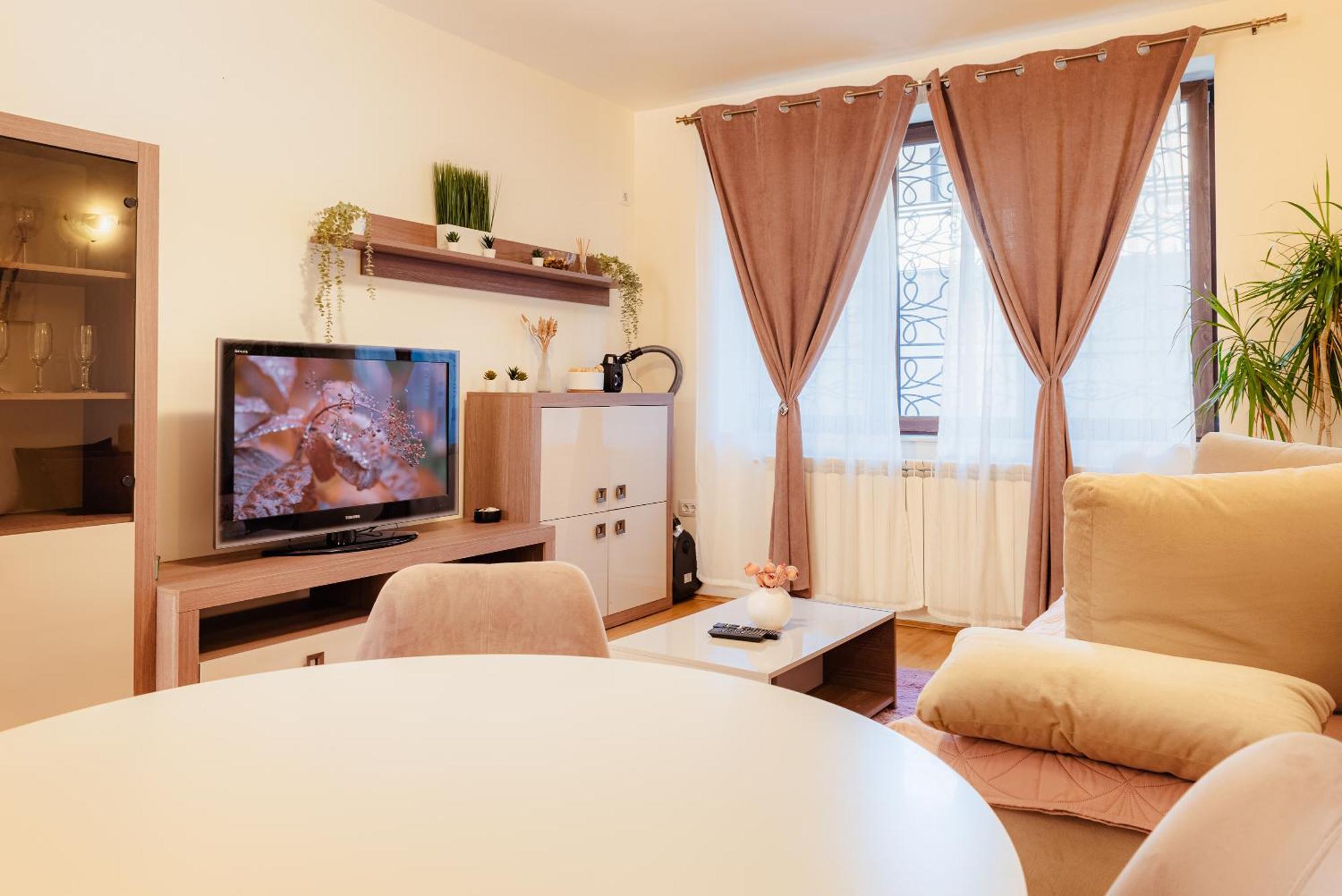Downtown Apartment Boutique Green Garden Unirii Bukarest Eksteriør billede